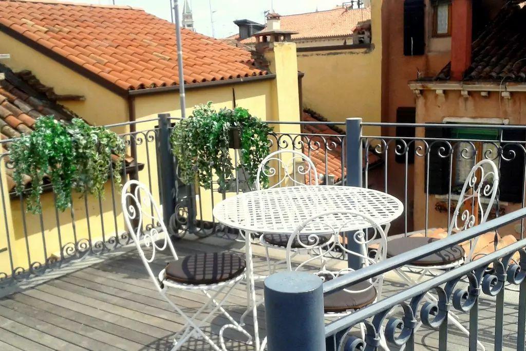 Modern Apartment Venice With Terrace Екстериор снимка